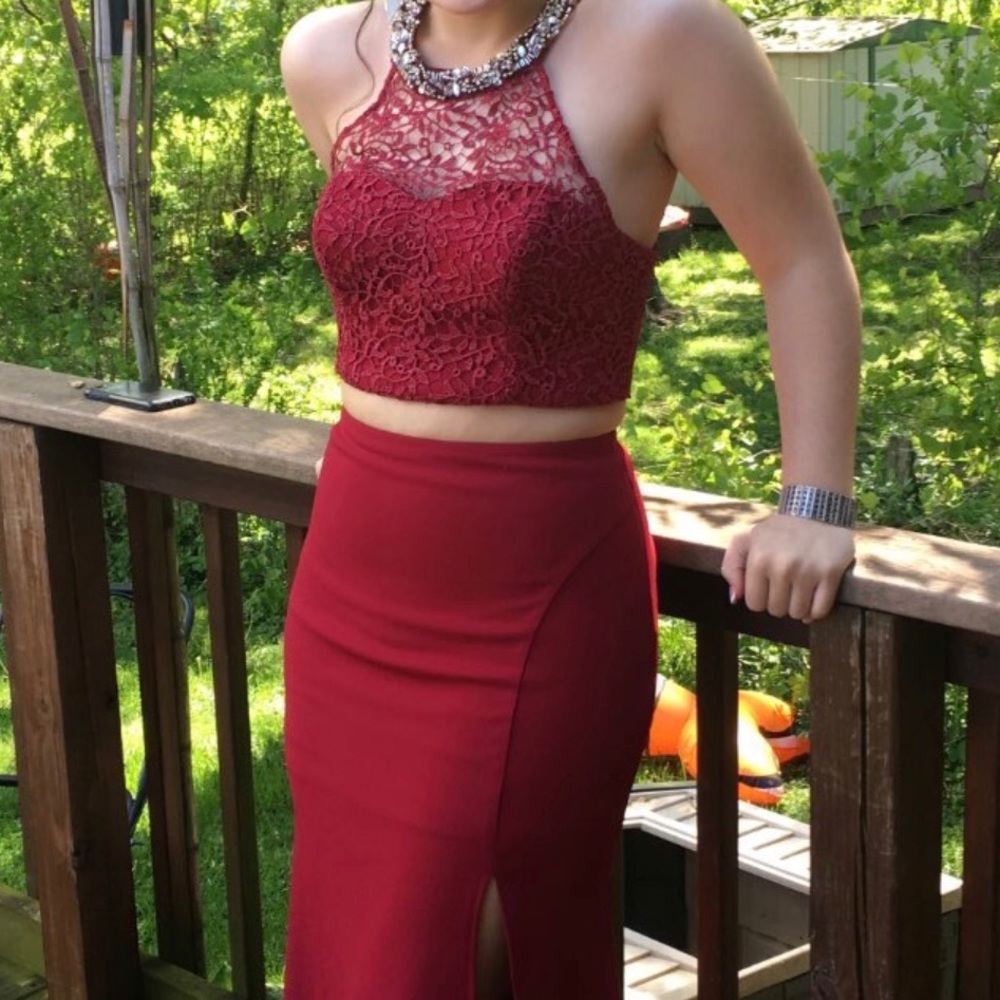 gorgeous wine colored two-piece prom dress